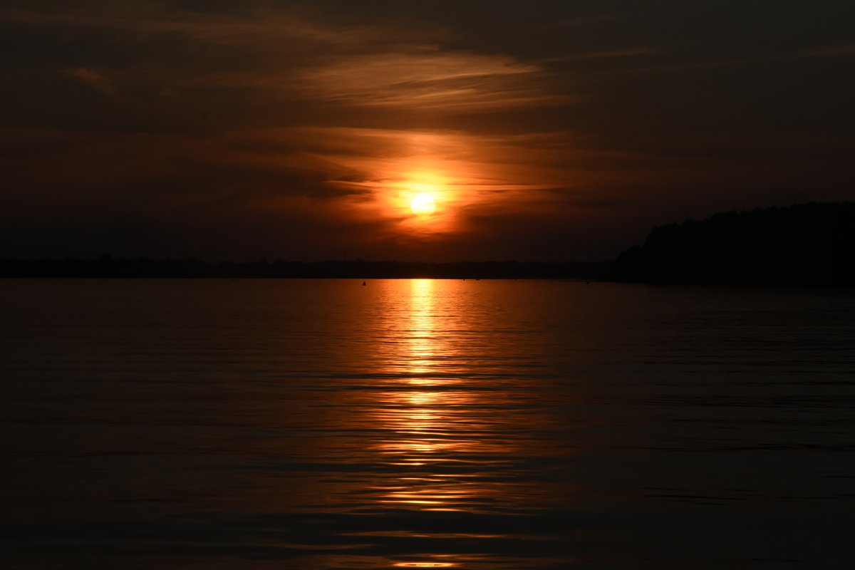 Magiczny zachód słońca na Zegrzu